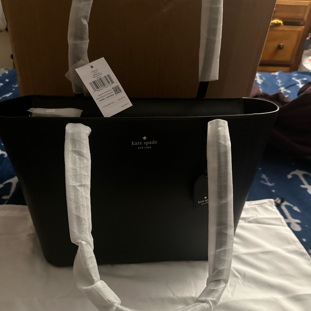 Kate Spade Tote (Black)